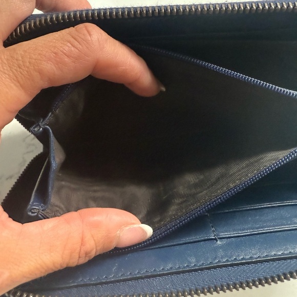 Gucci Women's Blue and Red Wallet - Picture 8 of 12